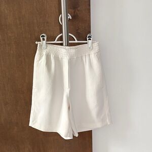 Wilfred High Waist Cream Women's Shorts